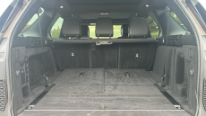 Land Rover Discovery 3.0 D300 R-Dynamic SE 5dr Auto Diesel Station Wagon